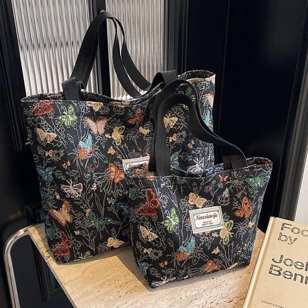 Lightweight Large Capacity Butterfly Canvas 2024 New Commuter Tote for Women Ins Fashion Outdoor Single Shoulder Mommy Bag