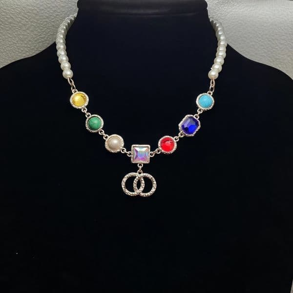 Designer Necklaces Elegance Pearl Chain Necklace Women Fashion Letter Diamond Necklace Gold Choker Clavicle Chain Jewelry