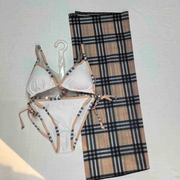 2026 new luxury women's bikini designer swimsuit full letter summer beach vacation luxury one-piece swimsuit women's sexy slim fit split bikini free delivery