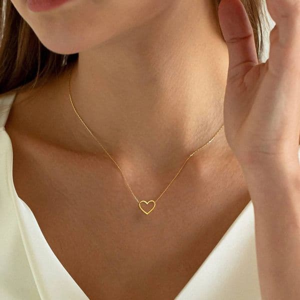 High Quality LATS Hollow Love Heart Pendant Necklaces for Women Men Couple 18K Gold Plated Stainless Steel Clavicle Chain Minimalist Jewelry
