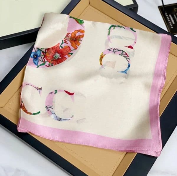 Designer Silk Scarf For Women Luxurious Scarf High End Classic Letter Pattern Designer Shawl Scarves New Gift Easy to Match Soft Touch size 5353cm nices