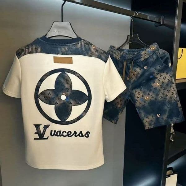 Men's Tracksuits Mens Beach luxury Designer Tracksuits Summer Suits T Shirt Seaside Holiday Shirts Shorts Sets Man Women Luxury