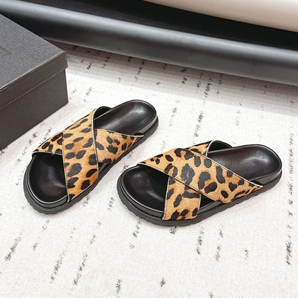 Fashion Cross Sandal New Designer Slides Women Leopard Sandals Beach Slider Suede Animal Print Buckle Flat Slippers 1038