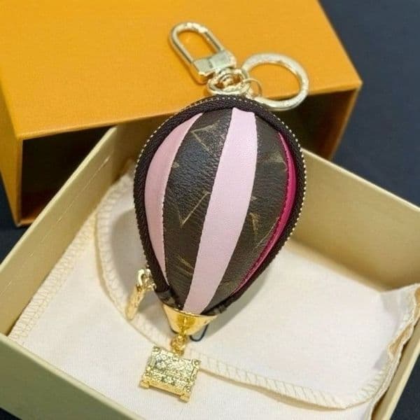 Keychain Charm Luxury Leather Pendant Bag Charm Key Keychains Coin Purses Women Key Purse Cute Bag Charm Keychain