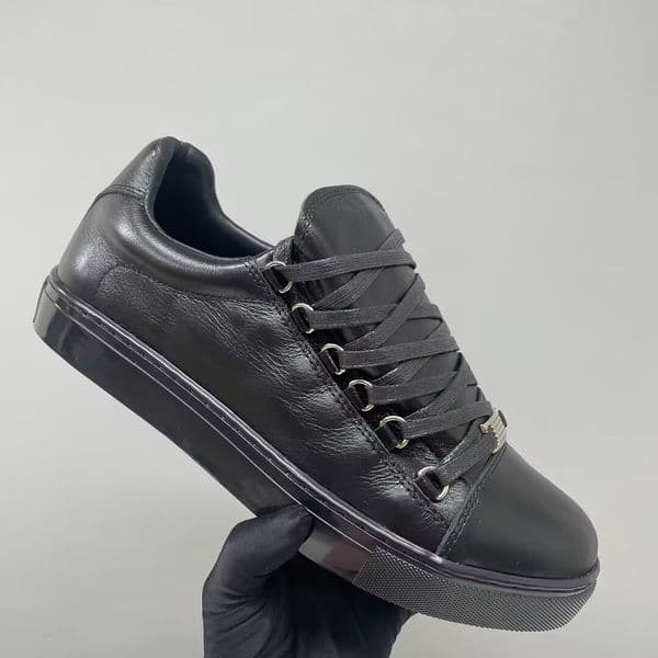 Mens Designer Arena Shoes Luxury Black Men Sneakers High Top Low Top Leather Trainers Fashion Causal Shoes Big Size EU46 Blue Suede Shoes 610
