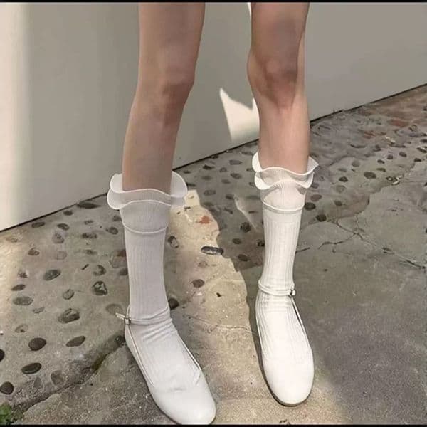 White mid-calf women, ballet slouch socks, breathable sweat-absorbent, thin unique style socks for spring and autumn