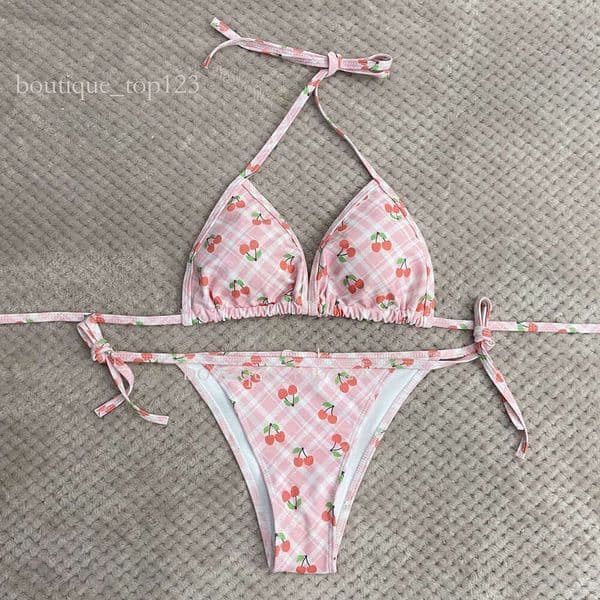 Designer 2025 New Cherry Ins Bikini Three-Piece Set Plaid Pure Desire Internet Celebrity Beach Vacation Underwire Small Bust cce9