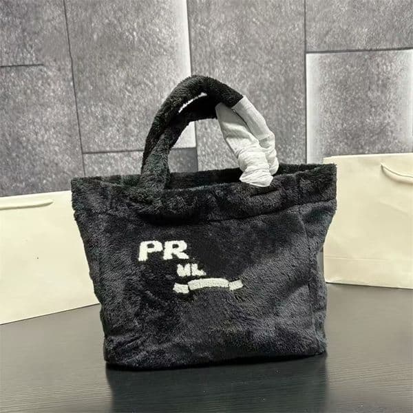 Winter and Autumn Furry Underarm Bag Designer Bag Luxury Bag Womens Bag Free Shipping and Delivery