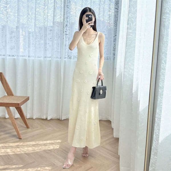 Designer Inspired Women's Knit Dress, Beige Floral Applique Sleeveless Scoop Neck Mermaid Hem Elegant Maxi Dress Streetwear Trendy