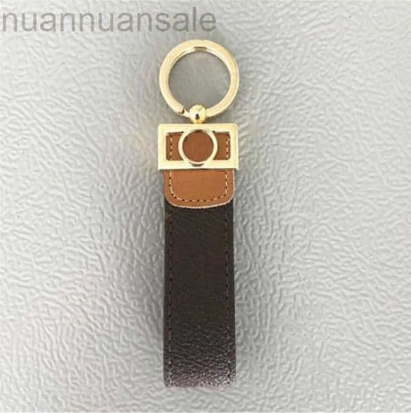 Designer Keychain Brand Key Chain Mens Luxury Car Keyring Womens L brand Leather Keychains Handmade Men Women Bags Pendant Accessories without box