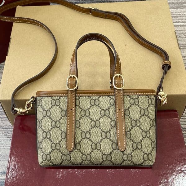 TOP Designer bag mini bag tote bag Luxury bag canvas large capacity handbag High quality women Slant cross bag shoulder bag fashionable retro handbag 20cm