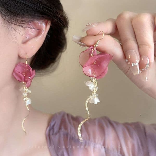 Designer Jewelry Luxury Jewelry Pink Tulle Flower Tassel For Women, French Resort Style Long Earrings With Unique Design And Exagge