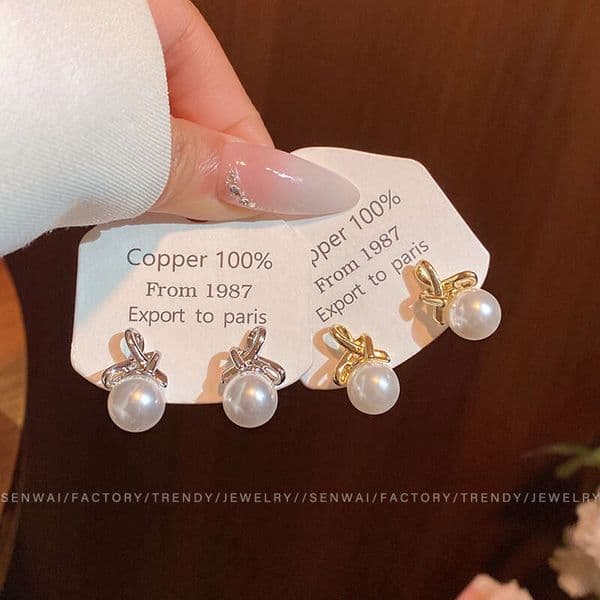 Designer Jewelry Luxury Jewelry 2026 New Cross-Design Micro-Inlaid Pearl Stud For Women, Light Luxury, Elegant, High-End Feel, Niche Desig