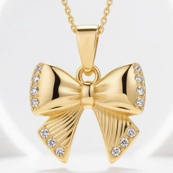 Affordable e-commerce INS-style elegant titanium diamond-encrusted light luxury stainless steel 14k gold-plated butterfly necklace for