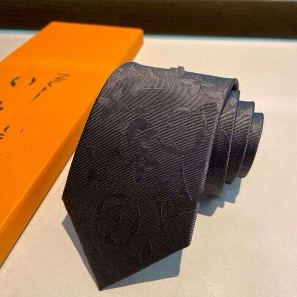 Customized dark-colored tie for foreign trade, luxury gift box set, men's dark pattern business formal wear, elegant British patterns, Korean version