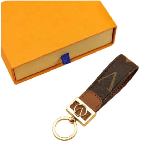 Designer key chain classic exquisite luxury designer car accessories keyring zinc alloy letter unisex lanyard multi color optional metal small jewelry faf1050