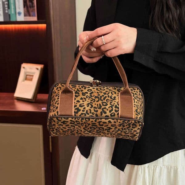 Makeup Bag Designer Women Medium Formal Lightweight Holiday Travel Pouch Cosmetic Small Handbag Toiletry Bags Coin Purse Vanity Bag Bucket