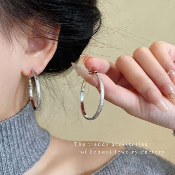 Designer Jewelry Luxury Jewelry Sweet Cool Style Matte Plain Hoop Earrings For Women, Elegant Sophisticated, With An Exaggerated And Unique Design, Popular Korean