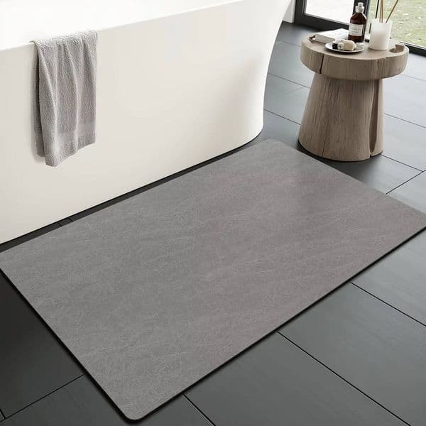 1 Piece Of Bathroom Mat, Suitable For Shower Areas, Bathtubs, Sinks, And Doorways, Featuring A Soft, Non-Slip Surface With Anti-Slip Functionality.