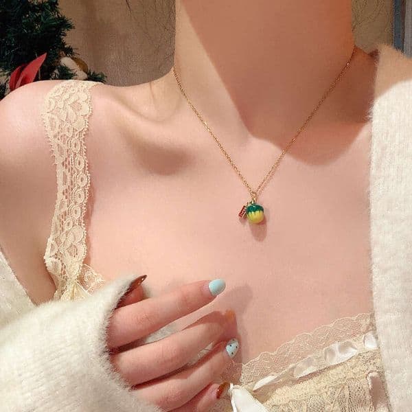 Designer Jewelry Luxury Jewelry Spring Summer Peace Fruit Pendant Necklace For Women, Niche Design With A High-End Feel, Simple Elegant Collarbone Chain, Fashionab