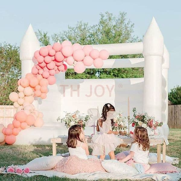Outdoor activities white wedding bouncy castle 4.5mLx4.5mWx3.5mH (15x15x11.5ft) commercial party rental inflatable bouncy house with slide for kids