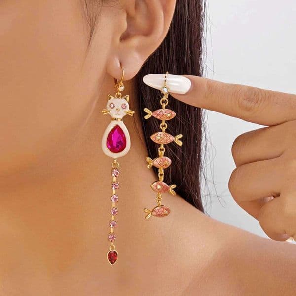 Shiny Rhinestone Kitten Dangle Earrings For Women Asymmetric Long Tassel Cute Cat Fish Cartoon Earring Girls Party Jewelry