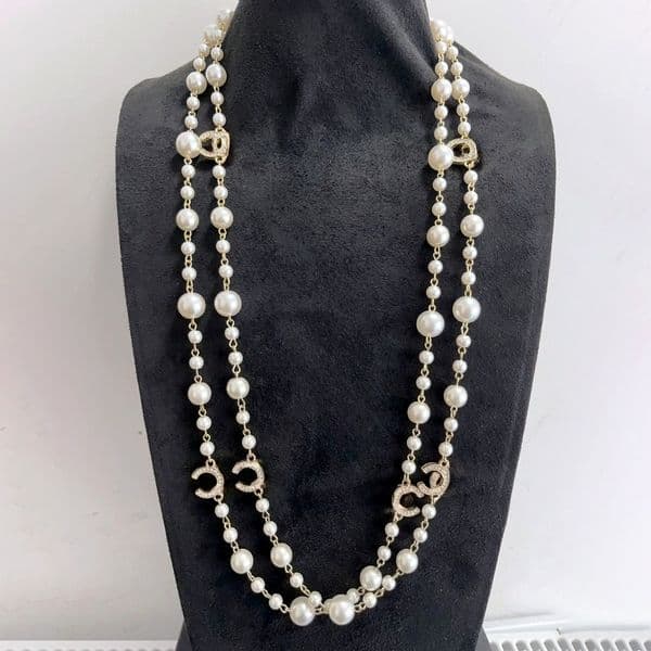 18K Gold Plated Luxury Brand Designer Pendants Necklaces Letter Choker Crystal Pearl Necklace Chain Jewelry Accessories Pearl WeddingGifts