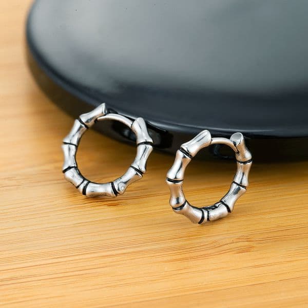 Titanium Silver Made Old Retro Stanless Steel Bamboo Shape Hoop Earring for Man Boy Simple Designer Earrings for Punk Hiphop Personality Round Rock Jewelry