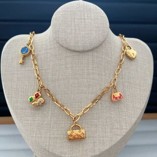 Luxury Designer Necklace Set Brand Pendant Bracelet Triangle 18K Gold Plated Stainless Steel Couple Letter Choker Chain Womens Men Wedding Jewelry Gift
