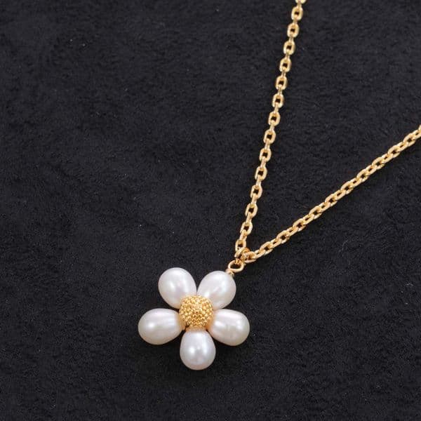 2026 Luxury quality charm drop earring with white shell beads in 18k gold plated have stamp pendant necklace bracelet box PS6865B