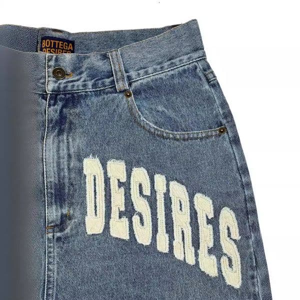 Fashionable men's loose designer shorts for street wear, fashionable retro letter printed denim shorts