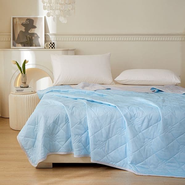 Light Blue Breathable Air-Conditioned Quilt Home Use, Single or Double Size, Lightweight Summer Nap QuiltN001-N028
