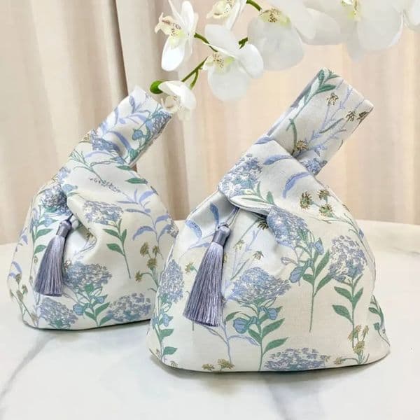 3Colors Tassel Wrist Bag Chinese Style Tassel Pendant Embroidery Hanfu Handbag Cheongsam Accessories Silk Gift Pouch 260624