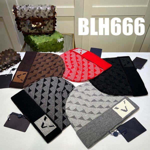 Fashion Designer Beanie Men and women beanie Autumn and winter skiing Plaid High Quality plaid Skull Hat Luxury warm Knitted hat