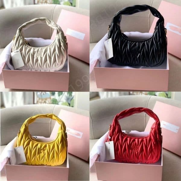 Outdoor leisure bag shoulder bag designer bags tote bag crossbody bag luxury bag women fashion commuter bag handbag makeup bag pleated personalized make up case