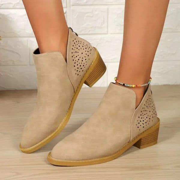 British Women Pointed Toe Thick Heels Female Fashion Short Hollow Designer Platform Ankle Boots 2024 b14b