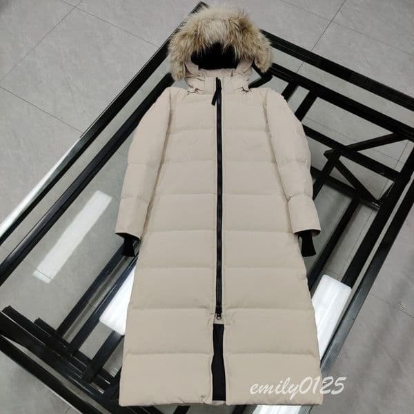 Women Puffer CG Jacket Designer Epaulet White Down Parkas Womens Winter Thick Warm Fur Hooded Overcoat Cream Black Red Long Zipper Outwear Coat Windbreaker XXL