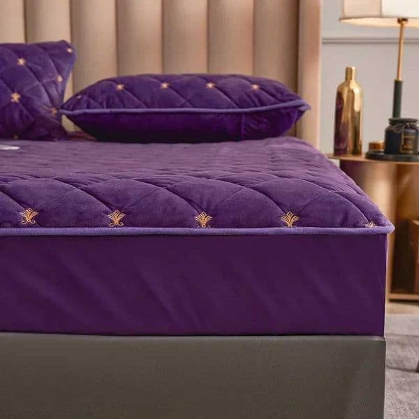 Embroidery Mattress Cover Thick Soft Velvet Bedding Protective Cover Customized Plywood Not Including Pillowcase W240907
