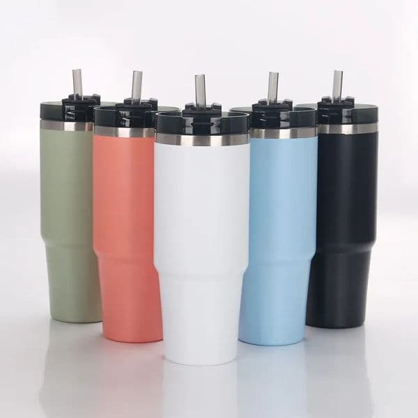 30oz Stainless Steel Travel Mug, Lidded Double-Wall Vacuum Insulated Tumbler with Powder Coating for Vehicle Cup Holders 8987 LL