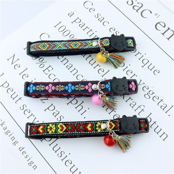 Ethnic Jacquard Cat Collar with Bell and Floral Pendant Adjustable Kitten Neck Strap Safety Buckle Anti-suffocation Puppy Collar