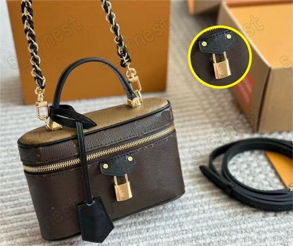 Designer vanity chain tote Cosmetic Bags Fashion Makeup Bag Women Travel Pouch Ladies Purses Handbags