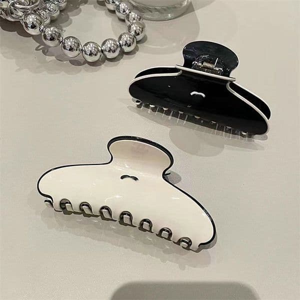 Designer Clips Brand Letter Black White Fashion Women Claws Crab Girl Shark Clip Headwear Barrette Hair Accessories
