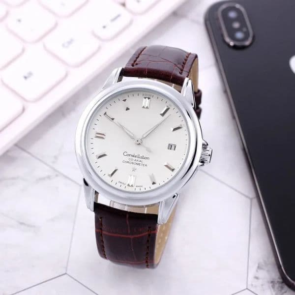 New men's watch Top luxury brand leather strap men's fashion atmospheric business leisure designer watch