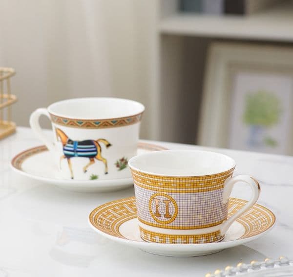 European style creative retro coffee cup gold edged porcelain gift set with large mark tea cup tray holder