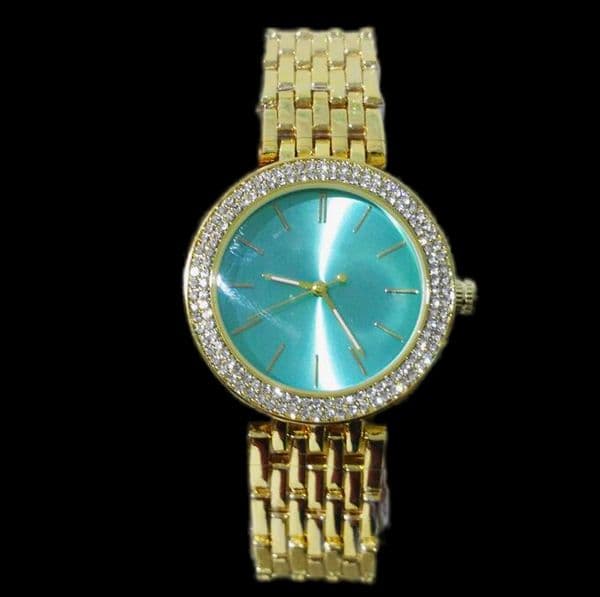 Luxury Design Rose Gold Woman Diamond Watches Elegant Ladies Dresses Steel Strap Folding Buckle Crystal Wristwatch Gifts For