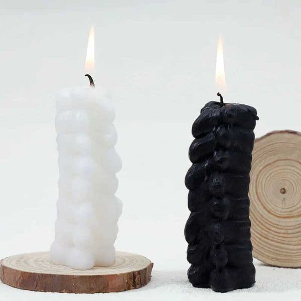 Creative spine shaped scented candles terrifying human body home decor candles Halloween decorations black decorations aromatic candles W240813