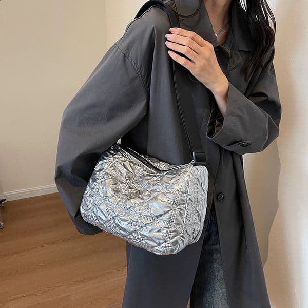 Fashion Quilted Shoulder Bag For Women Pleated Cloud Bag Space Cotton Large Capacity Crossbody Handbag Shopper Bags 240826