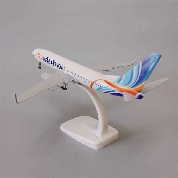 20cm Alloy Metal Air FLY DUBAI Airlines Boeing B737 Airplane Model Diecast Air Plane Model Aircraft w Wheels Landing GearsXJ240829