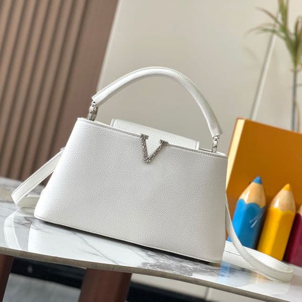 7A Designer Bag with Eye-Catching Embossed Letters on Pebbled Cowhide Leather 33/22cm Capucines Tote