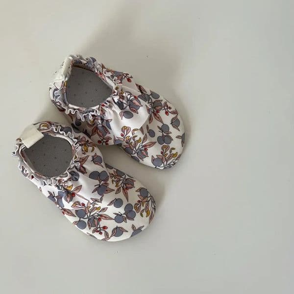 new New KS Baby Boy Girl Beach Shoes Children Print 2025 Water Sports Sneakers Swimming Aqua Barefoot Shoes Kids Indoor Outdoor Slippers